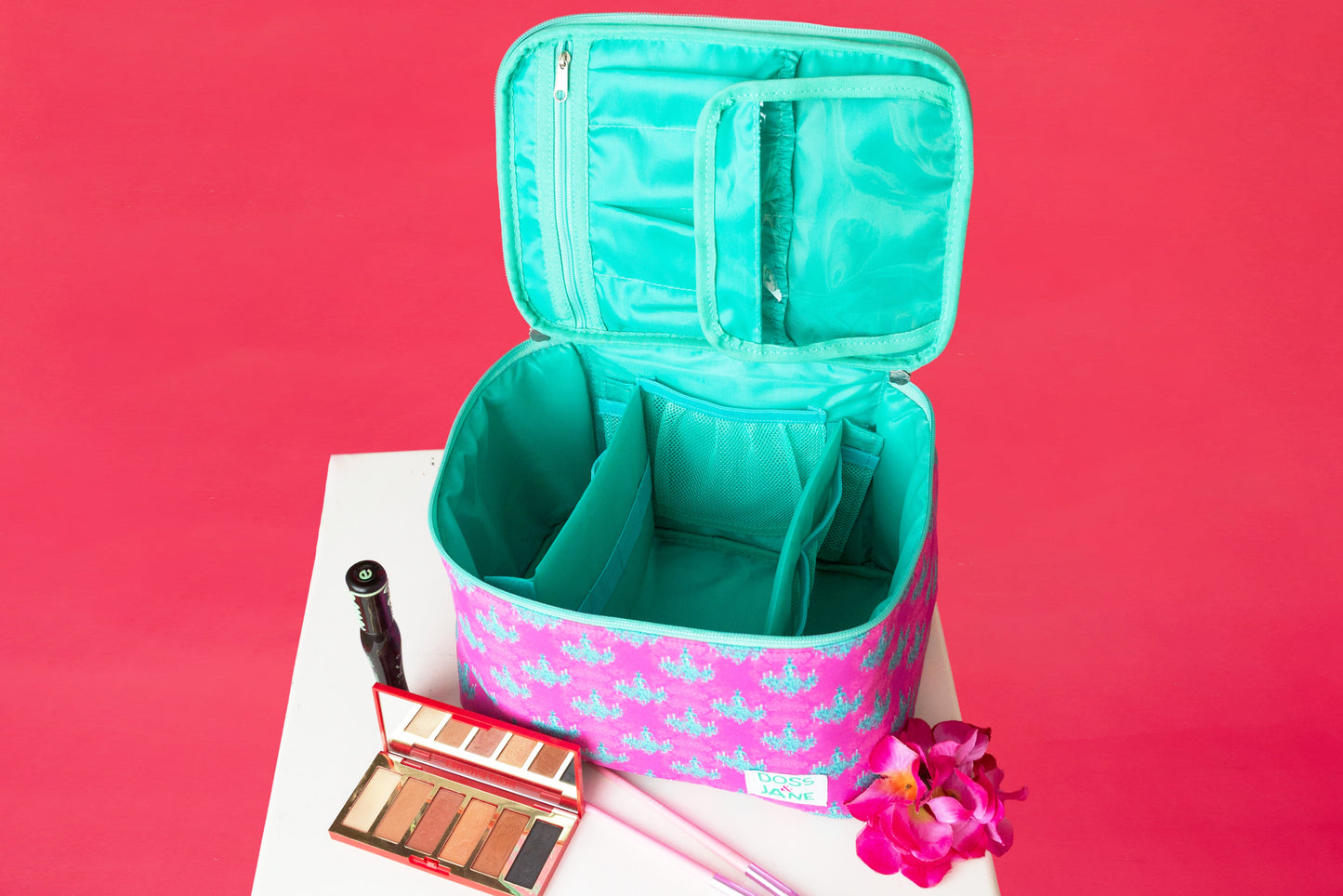 Chandelier Chic Makeup Bag